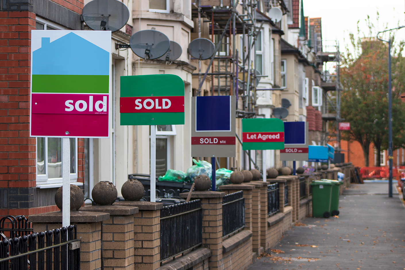 Why Are UK House Prices Falling For The First Time In A Decade?